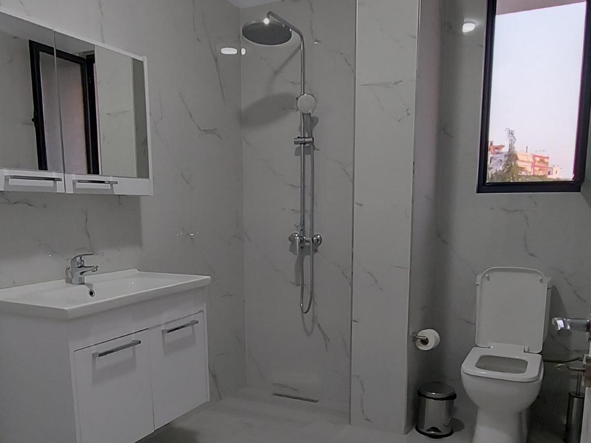 Duka Apartments Sarandë エクステリア 写真