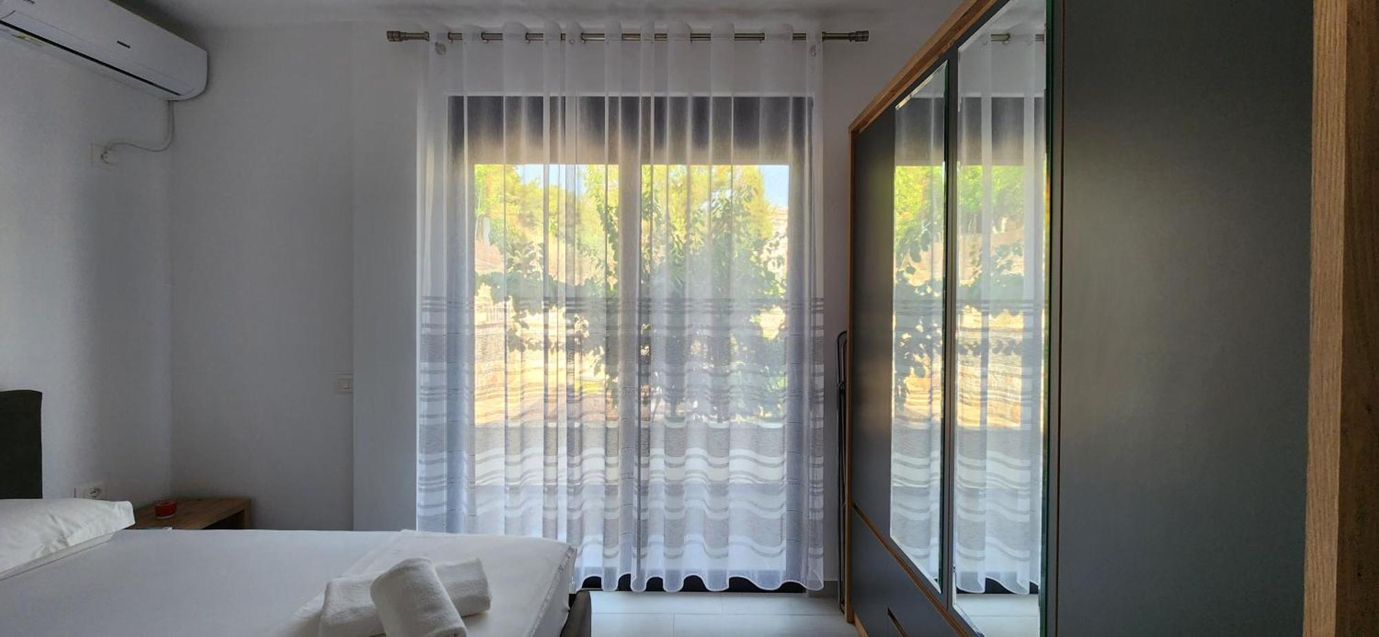 Duka Apartments Sarandë エクステリア 写真