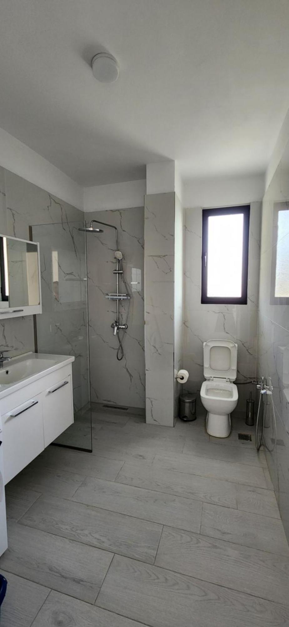 Duka Apartments Sarandë エクステリア 写真