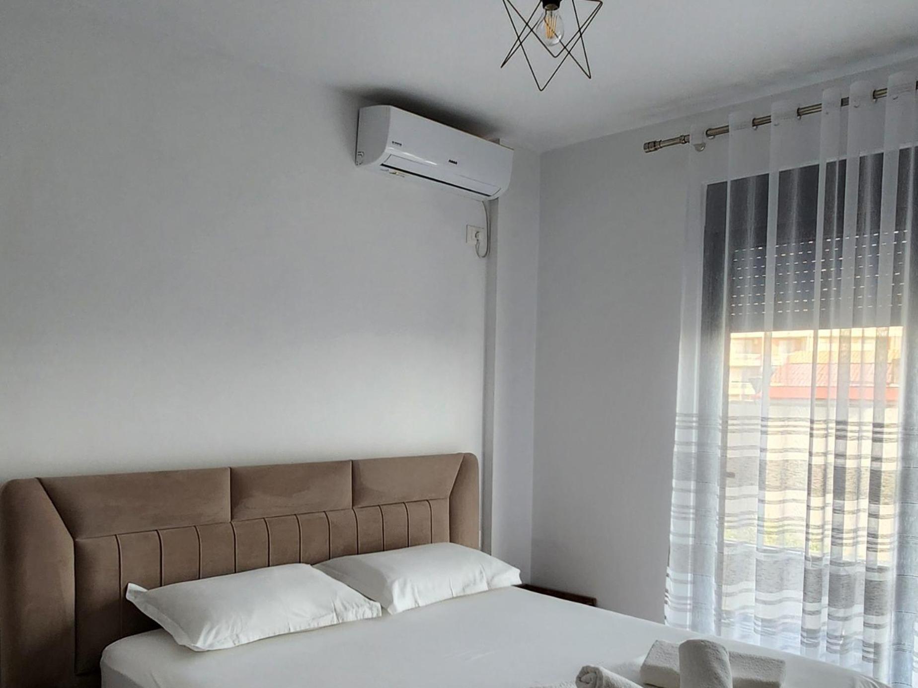 Duka Apartments Sarandë エクステリア 写真